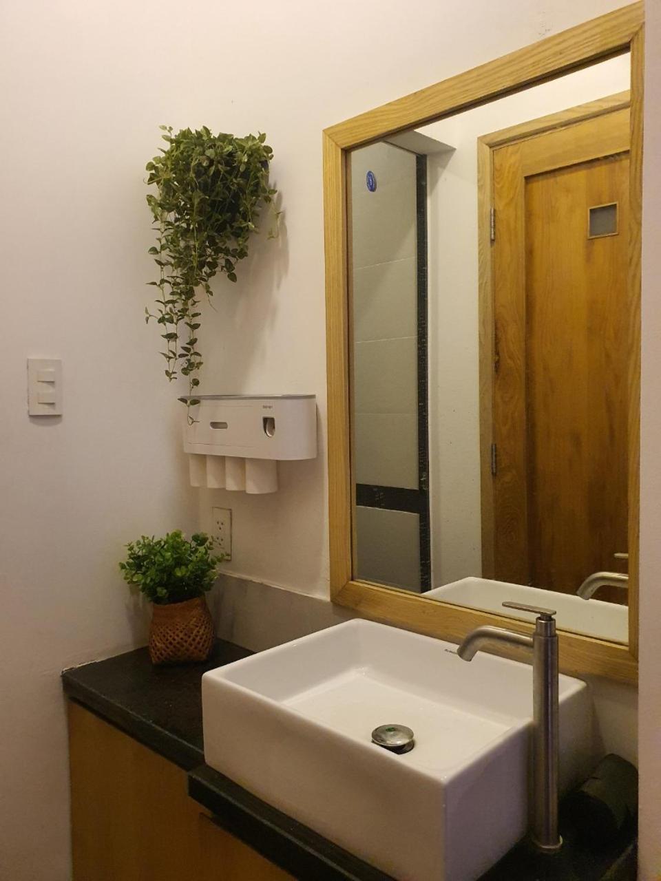 Zvillage Ncc - Modern Townhouse In District 1 Bandar Ho Chi Minh Luaran gambar